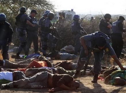 Κατηγορούν ανθρακωρύχους για τις δολοφονίες απεργών στη Νότιο Αφρική