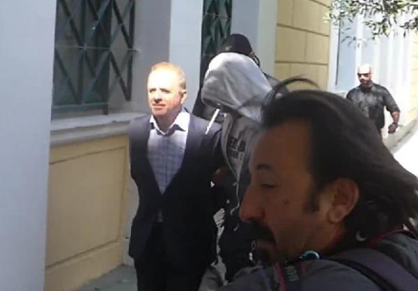 Ο επιχειρηματίας Θωμάς Λιακουνάκος στον Εισαγγελέα