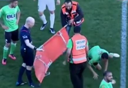 Ισραήλ: «Θάλασσα» τα έκαναν τραυματιοφορείς σε ποδοσφαιρικό αγώνα