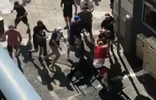 Euro 2016: Νέο βίντεο από τα αιματηρά επεισόδια στη Μασσαλία