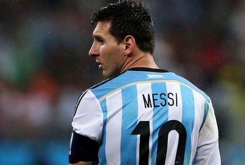 Άπαντες στην Αργεντινή πιέζουν τον Μέσι να μείνει στην Εθνική