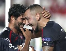 Προβάδισμα πρόκρισης για τον Ολυμπιακό μετά το 1-1 με τη Μπενφίκα