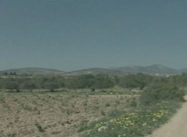 Εξετάζεται φόρος στα εκτός σχεδίου οικόπεδα και στα αγροτεμάχια