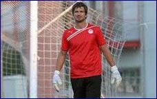 Επίσημα πλέον τερματοφύλακας του Ολυμπιακού ο Ρόι Κάρολ