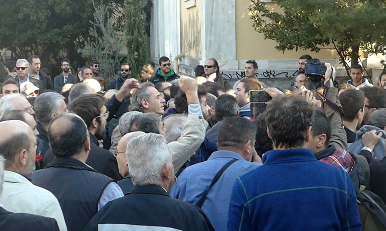 Ένταση στο Πολυτεχνείο, λίγο πριν από την άφιξη Τσίπρα