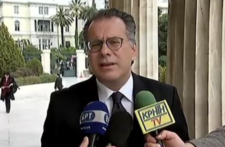 Κουμουτσάκος: Καταθέτω αγωγή και μήνυση κατά της Γεροβασίλη