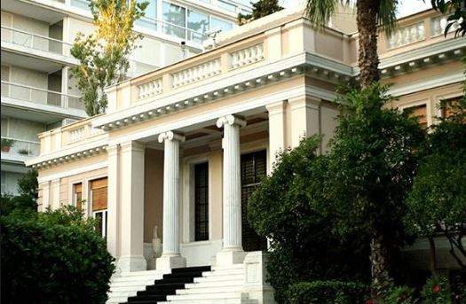 Αρνητικό κλίμα στο Μαξίμου από offshore και προαπαιτούμενα