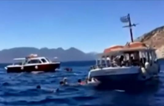Αίγινα: Συγκλονιστικό βίντεο λίγο μετά τη σύγκρουση των δύο σκαφών