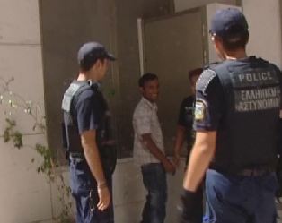 Καθημερινό φαινόμενο οι επιθέσεις εναντίον μεταναστών