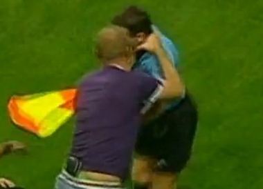 Ανήλικοι ποδοσφαιριστές ξυλοκόπησαν επόπτη μέχρι θανάτου