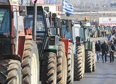 Κλιμακώνουν τις κινητοποιήσεις τους πανελλαδικά οι αγρότες