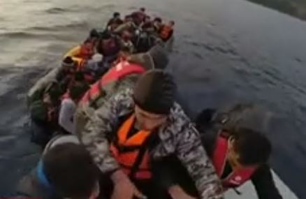 Στο «κόκκινο» οι προσφυγικές ροές προς τα νησιά του Αιγαίου