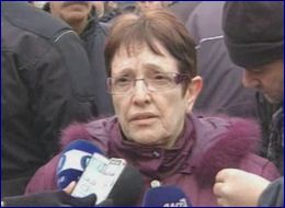 Α.Παπαρήγα: «Μόνη λύση η αποδέσμευση από την ΕΕ»