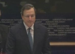 Μάριο Ντράγκι: «Η Ελλάδα χρειάζεται πολιτική σταθερότητα»