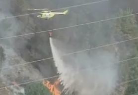 Για δέκατη ημέρα μαίνονται τα πύρινα μέτωπα στα Κανάρια Νησιά