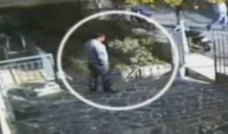 Καρέ καρέ η δράση δύο ληστών από κάμερα ασφαλείας