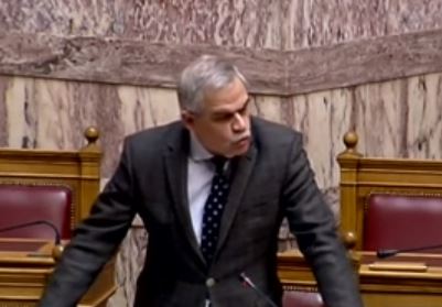 Βουλή: Βολές Τόσκα κατά Σφακιανάκη για «ικανότητες κάποιων σε δημόσιες σχέσεις»