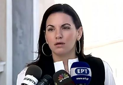 Συνεχίζονται οι αντιδράσεις από την Αντιπολίτευση για τις τηλεοπτικές άδειες