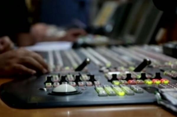 Συνεχίζονται οι αντιδράσεις για τις τηλεοπτικές άδειες