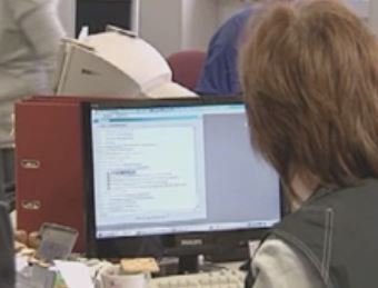 Σχέδιο για «φρένο» στις μειώσεις του εφάπαξ των δημόσιων υπαλλήλων