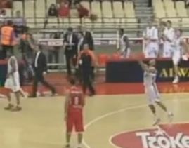 Ευρωλίγκα: Οδυνηρή ήττα του Ολυμπιακού από τη Ζαλγκίρις