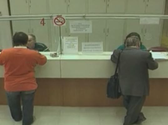 Από «κόσκινο» εκατοντάδες χιλιάδες συντάξεις