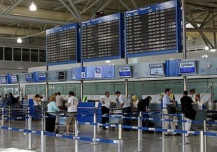 Η ανεργία στέλνει τους Έλληνες στο εξωτερικό