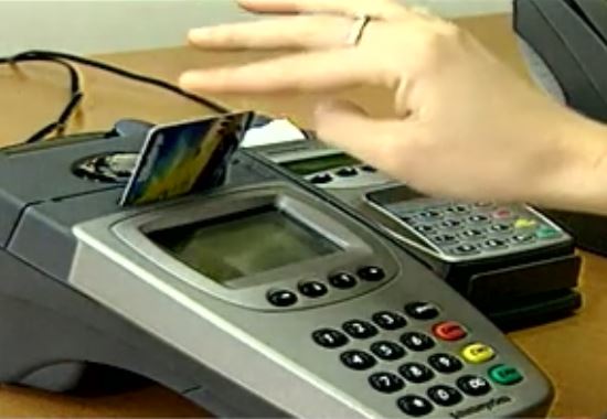 Μόνο με τη χρήση πιστωτικής κάρτας το «χτίσιμο» του αφορολογήτου