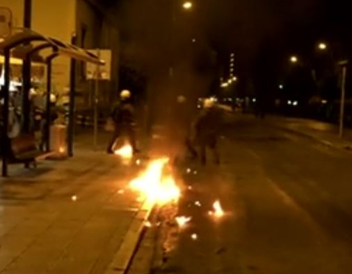 Εξάρχεια: Δρομολόγιο του τρόμου μπροστά από το Πανεπιστήμιο