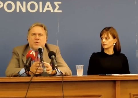 Παράδοση του χαρτοφυλάκιου του Υπ.Εργασίας από τον Γ.Κατρούγκαλο στην Έφη Αχτσιόγλου