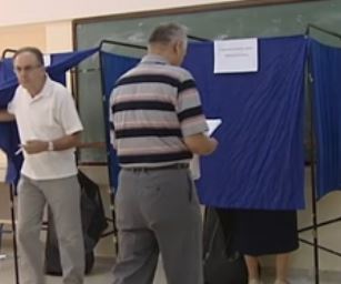 Εκλογή ευρωβουλευτών με σταυρό, αντί λίστας, προωθεί η κυβέρνηση