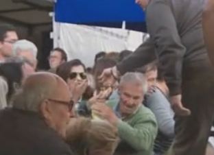 Δωρεάν τρόφιμα σε ανέργους μοίρασαν στο Κορωπί