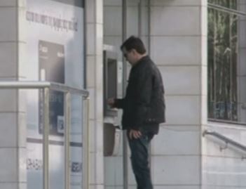 Σε κλοιό πιέσεων η Λευκωσία για το σχέδιο διάσωσης