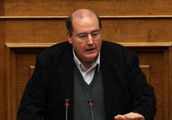 Φίλης: Υπάρχει πολιτικό θέμα όταν μια Κυβέρνηση δεν έχει 120 βουλευτές