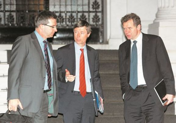 Επιφυλάξεις από την Τρόικα για τα μέτρα