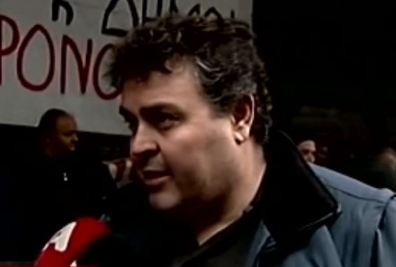 Αγρότες-Παραγωγοί έστησαν λαϊκή αγορά στο Υπ.Εργασίας