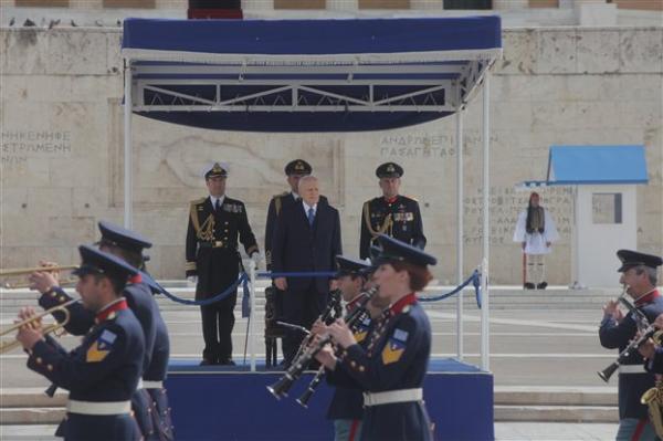 Ομαλά ολοκληρώθηκε η στρατιωτική παρέλαση της 25ης Μαρτίου