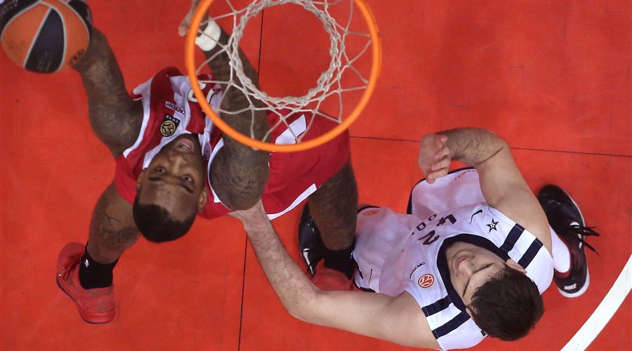 Ευρωλίγκα: Ολυμπιακός – Εφές 71-53