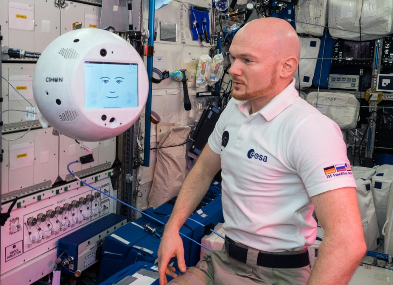 Συνομιλία αστροναύτη – ρομπότ μέσα στο Διεθνή Διαστημικό Σταθμό (ISS)