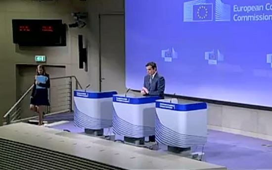 Επιβεβαιώνει η ΕΕ επικοινωνία Π.Παυλόπουλου-Γιούνκερ