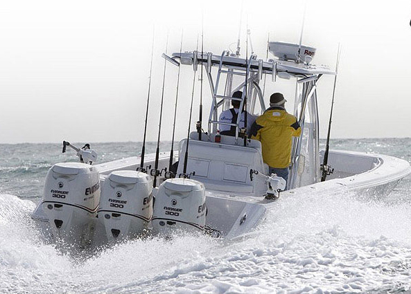 Ένας αιώνας επιδόσεων για την Evinrude