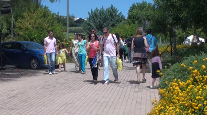 Κοσμοσυρροή στο Bazaar βιβλίου που διοργανώνει ο BHMA FM