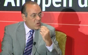 Ερώτηση Δασκαλόπουλου στον Μπομπ Τράα για την Ελλάδα