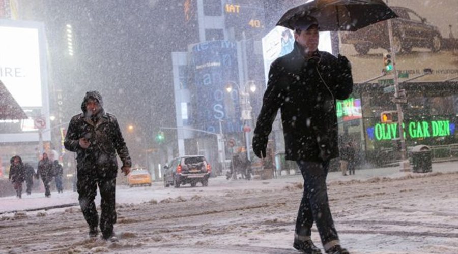 «Ιστορική» χιονοθύελλα πλήττει τις βορειοανατολικές ΗΠΑ