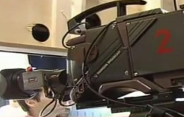 Δύο ντιμπέιτ με τον Αντώνη Σαμαρά ζητά ο Αλέξης Τσίπρας