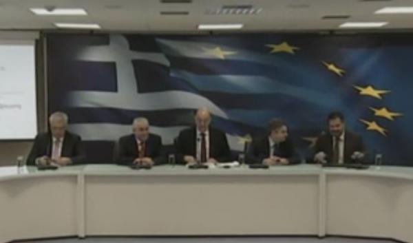 Δένδιας: Παρουσίασα πρόταση, όχι τελική ρύθμιση για τα «κόκκινα» στεγαστικά