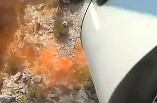 Διάσωση μετανάστη από ελικόπτερο Super Puma στη Σάμο