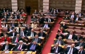 Δίλημμα οι διαγραμμένοι για τα 2 μεγάλα κόμματα