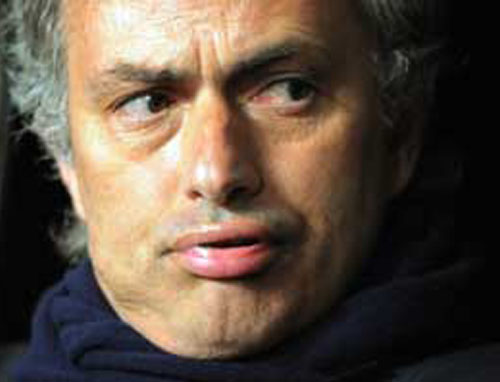 Συνέταιροι ο Μουρίνιο και ο διαιτητής Μπενκερένσα, αποκαλύπτουν οι Καταλανοί