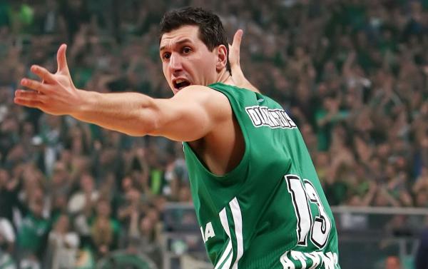 Οταν «καίει» η μπάλα, μιλάει ο Διαμαντίδης